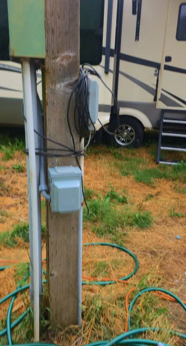 RV receptacle